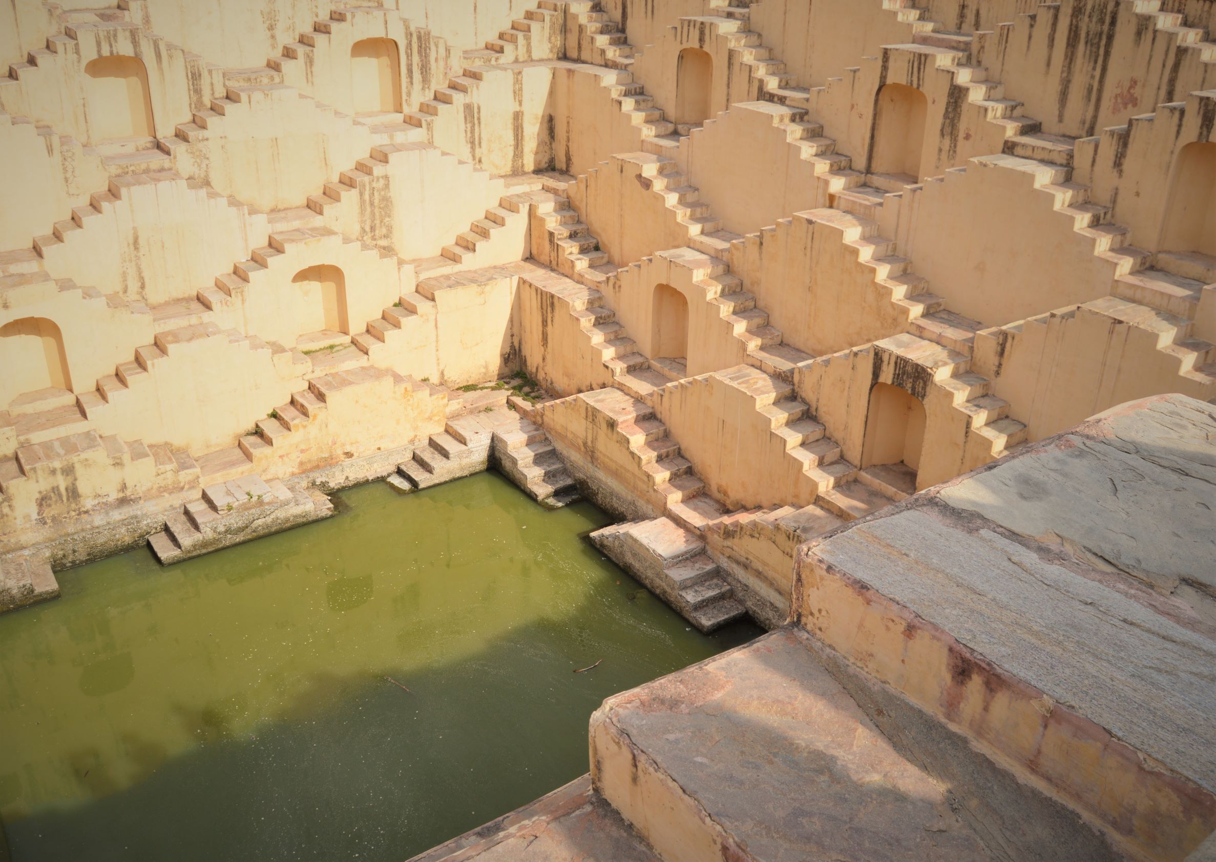 Lime mortars used to create water proof step well